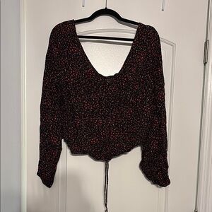 H&M Black Ruched Crop Blouse